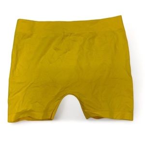 Set (3) Yellow Seamless Wear Boy Short Seamless Wear Size O/S Fits Most